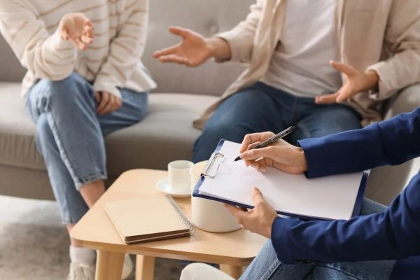 What If One Parent Refuses to Attend Mediation Warwickshire?